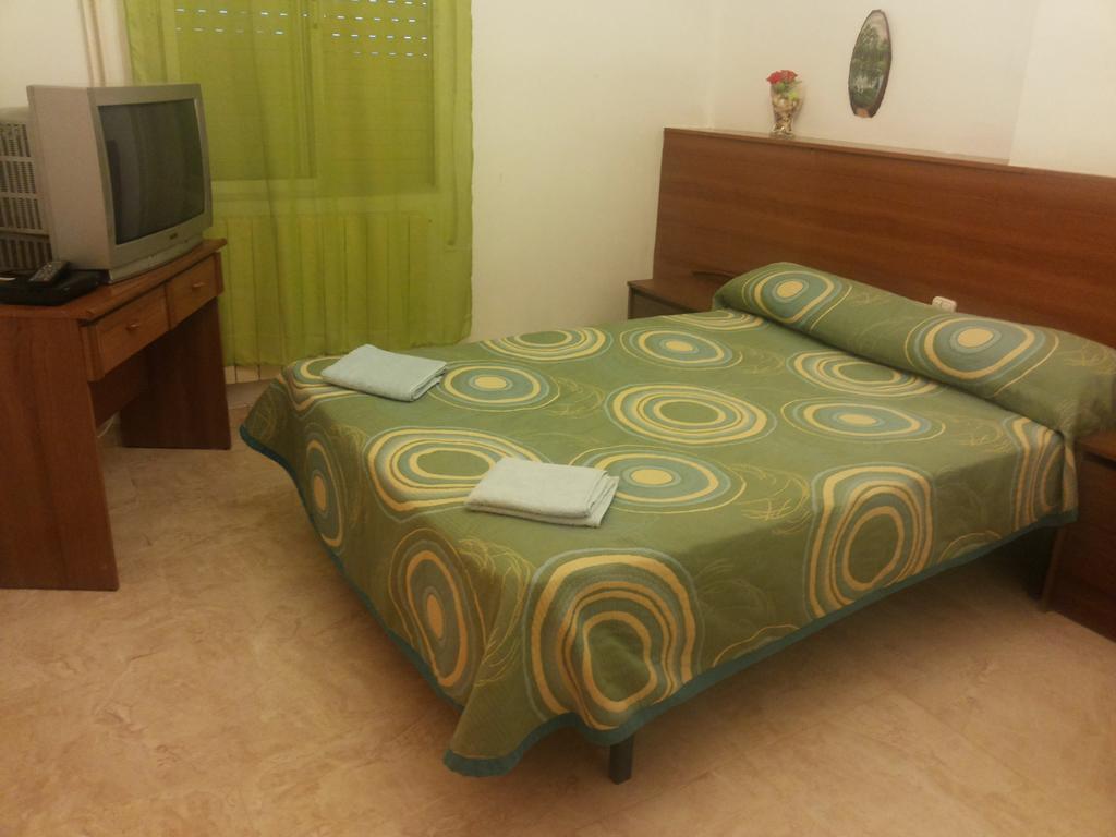 Hotel Pension Mode Льєйда Екстер'єр фото